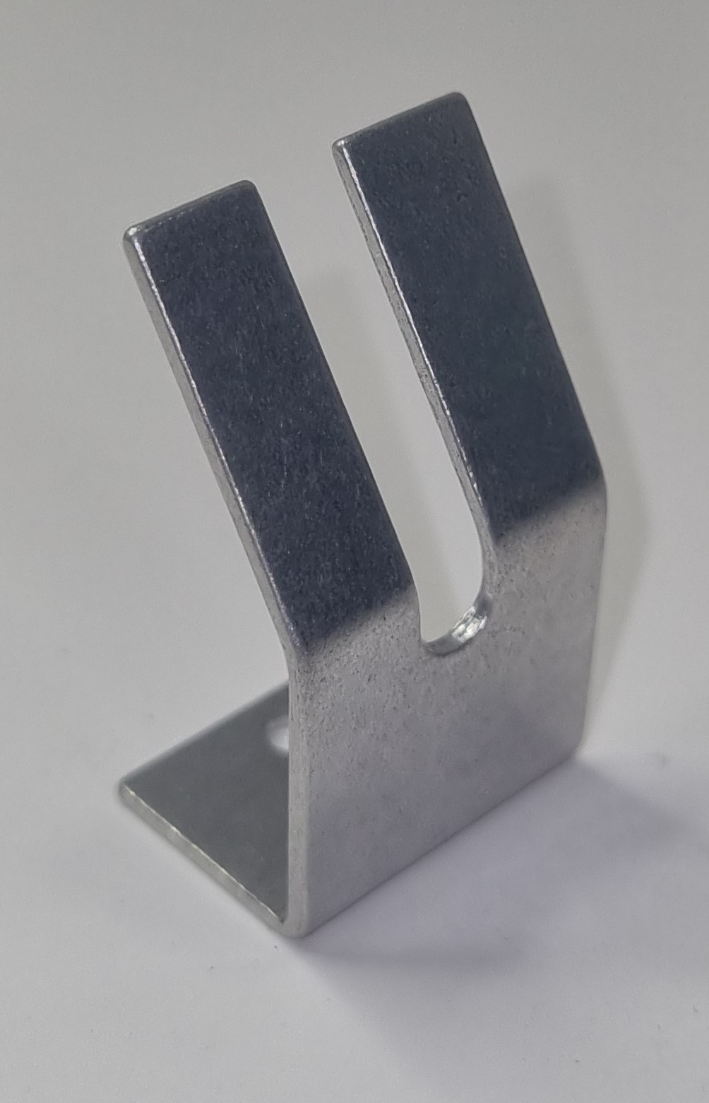 LM129 - Silver coloured torch holder
